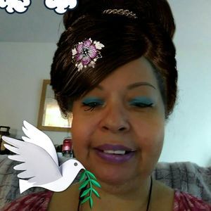 Meet your Posher, Nona